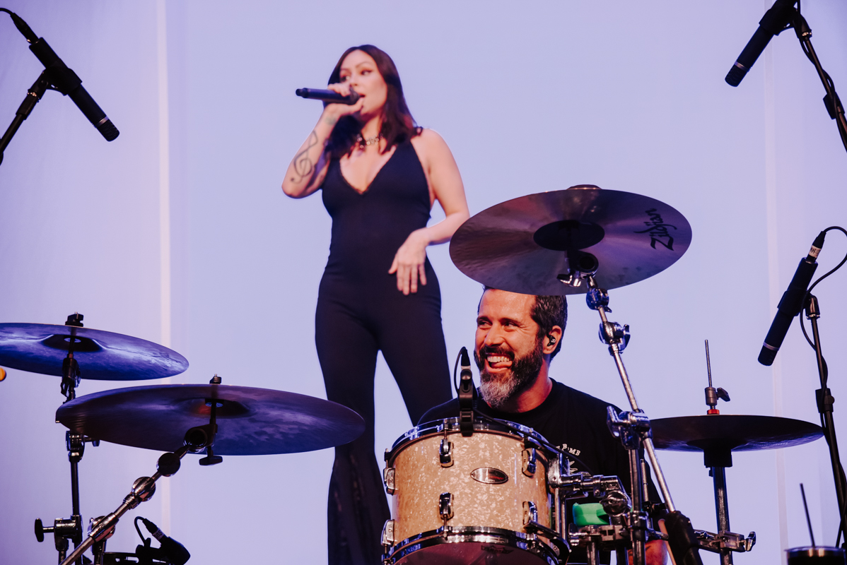 https://livesessions.liveimages.com.br/wp-content/uploads/2023/10/Pitty-Qualistage-RJ-06.10-18.jpg
