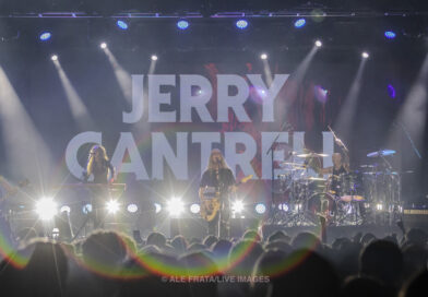 Jerry Cantrell faz show pesado e espetacular em São Paulo